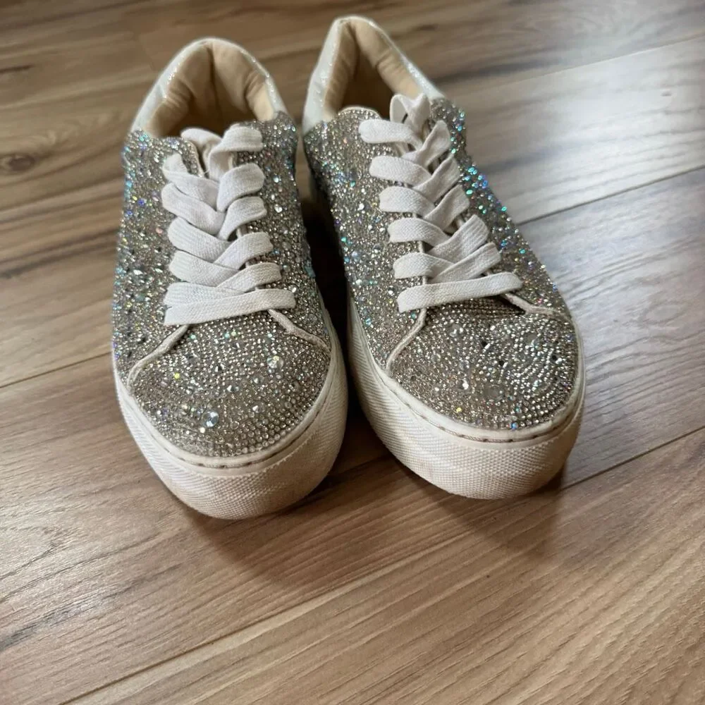 Betsey Johnson Women’s White Silver Sidny Platform Rhinstone Sneaker Size 6.5M